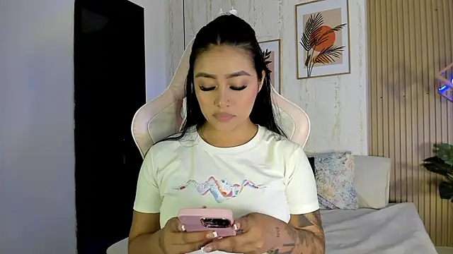 CameronCollins  online show from November 2025 07:35:01 PM