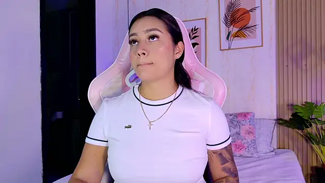 CameronCollins  online show from February 2026 07:45:01 PM