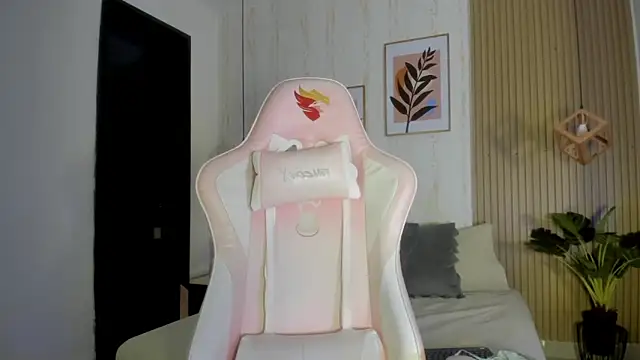 CameronCollins  online show from September 2025 08:27:01 PM