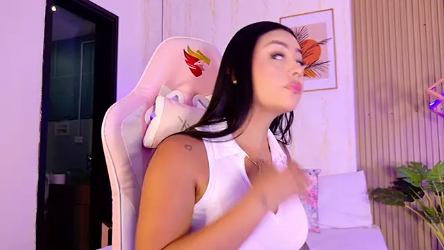 CameronCollins  online show from March 2026 07:21:02 PM