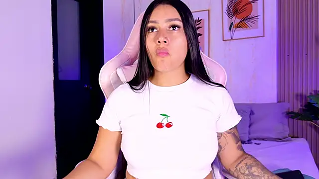 CameronCollins  online show from February 2026 07:47:01 PM