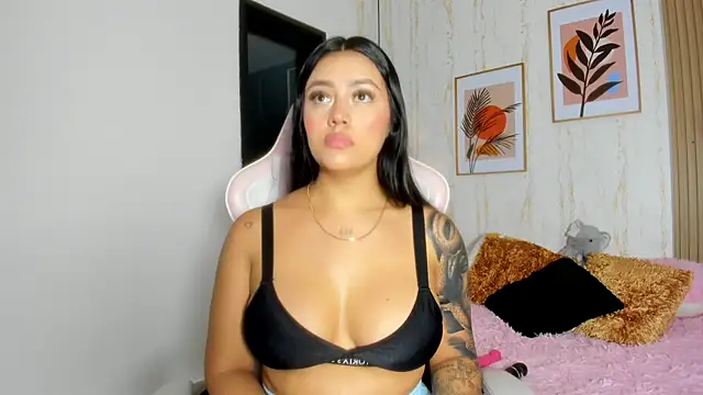 CameronCollins  online show from February 2025 10:42:02 PM