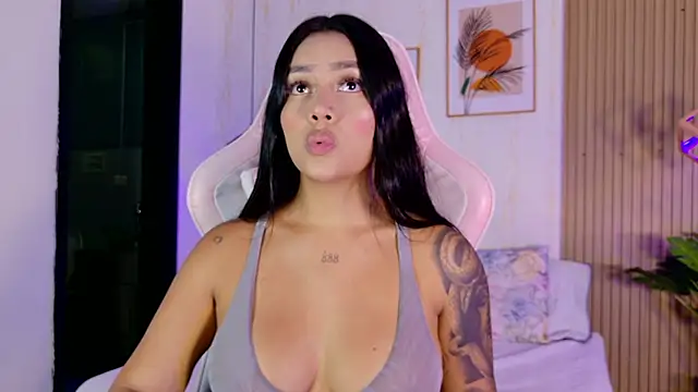 CameronCollins  online show from February 2026 07:35:01 PM