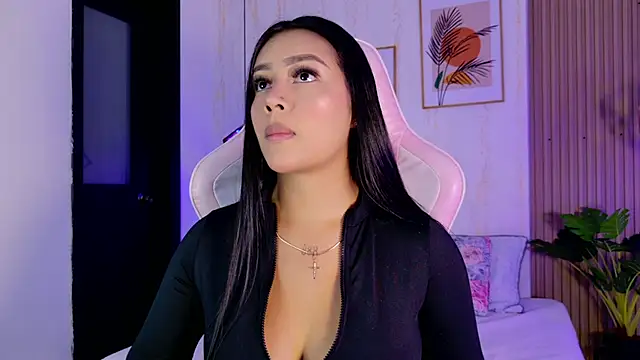 CameronCollins  online show from February 2026 07:33:01 PM