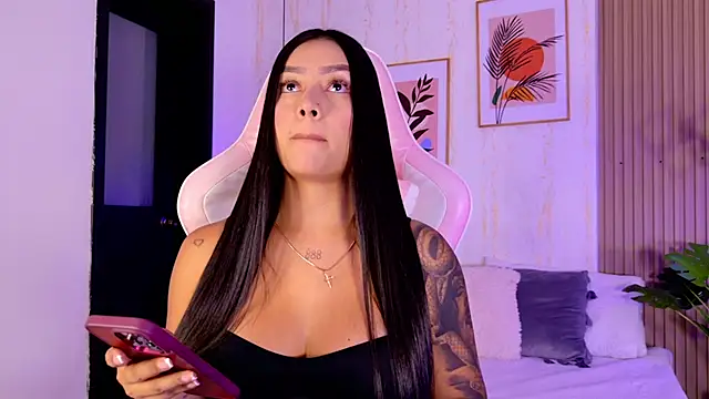 CameronCollins  online show from February 2026 07:43:01 PM