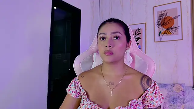 CameronCollins  online show from February 2026 07:43:01 PM