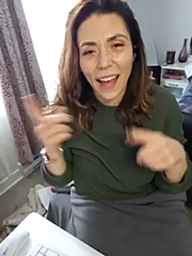 Ellie-L-Elizabeth online show from March 2026 02:46:01 PM