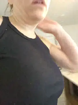 Snapshot of Ellie-L-Elizabeth chatting on July 2026 02:57:01 PM Ellie-L-Elizabeth online show from July 2026 02:57:01 PM
