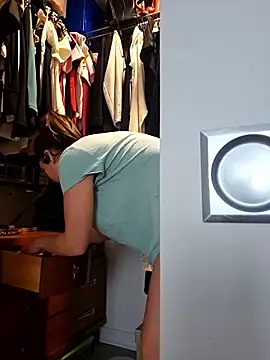 Ellie-L-Elizabeth online show from January 2026 03:48:02 PM