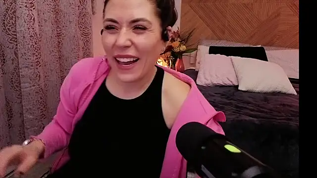 Ellie-L-Elizabeth online show from March 2026 02:44:02 AM