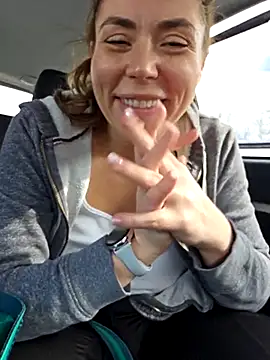 Ellie-L-Elizabeth online show from February 2025 05:20:02 PM