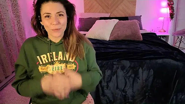 Ellie-L-Elizabeth online show from November 2025 04:46:01 AM