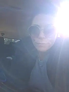 Ellie-L-Elizabeth online show from November 2025 04:11:01 PM