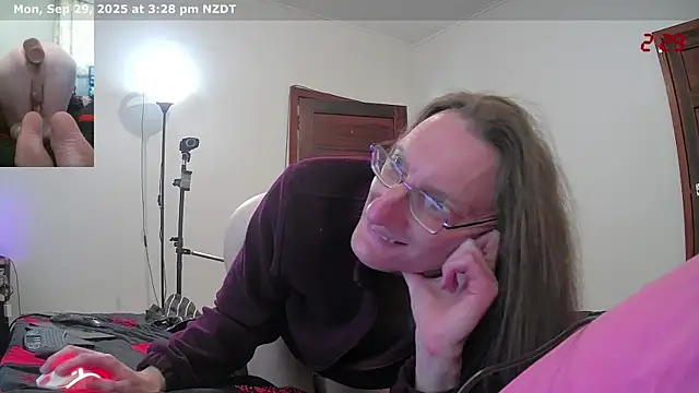 Snapshot of CDAdalyn chatting on September 2025 02:29:02 AM CDAdalyn online show from September 2025 02:29:02 AM