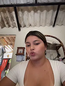 lunablossom  online show from April 2026 08:40:02 PM