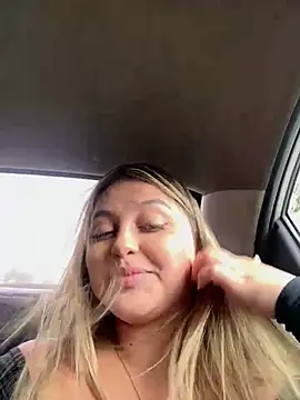 lunablossom  online show from January 2026 08:57:02 PM