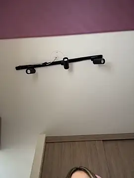 lunablossom  online show from January 2026 08:34:02 PM