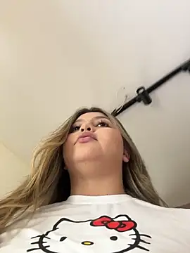 lunablossom  online show from March 2026 07:43:02 PM