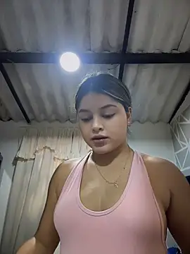 lunablossom  online show from April 2026 08:32:02 PM