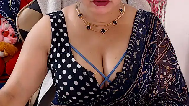 Snapshot of Naughty_Kashish chatting on July 2026 05:40:02 AM Naughty Kashish online show from July 2026 05:40:02 AM