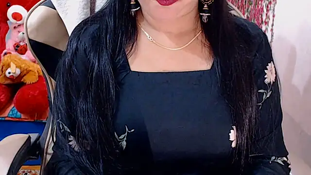 Snapshot of Naughty_Kashish chatting on June 2026 05:23:01 AM Naughty Kashish online show from June 2026 05:23:01 AM