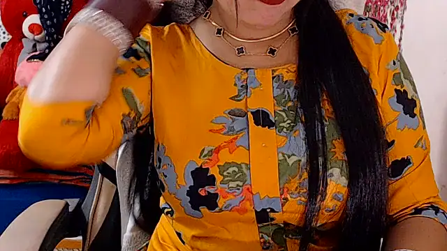 Snapshot of Naughty_Kashish chatting on June 2026 06:29:01 AM Naughty Kashish online show from June 2026 06:29:01 AM