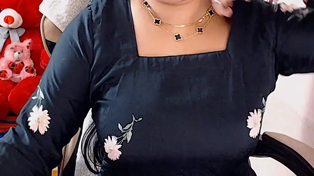 Snapshot of Naughty_Kashish chatting on June 2026 06:52:02 AM Naughty Kashish online show from June 2026 06:52:02 AM