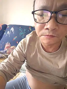 AlfredCornelius online show from December 2025 02:57:02 AM