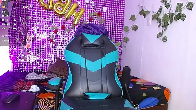 niawk  online show from February 2026 02:39:01 PM