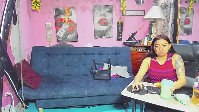 lesbiancuple online show from May 2026 11:57:01 AM