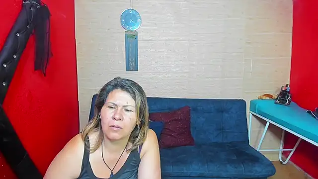 lesbiancuple online show from September 2025 08:52:01 PM