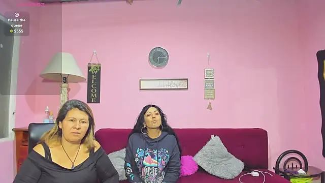 lesbiancuple online show from September 2025 11:16:01 PM