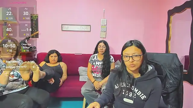 lesbiancuple online show from November 2025 02:50:01 PM