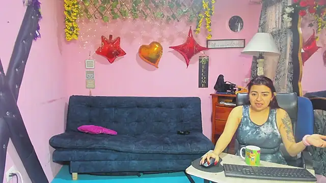lesbiancuple online show from March 2026 12:38:01 PM