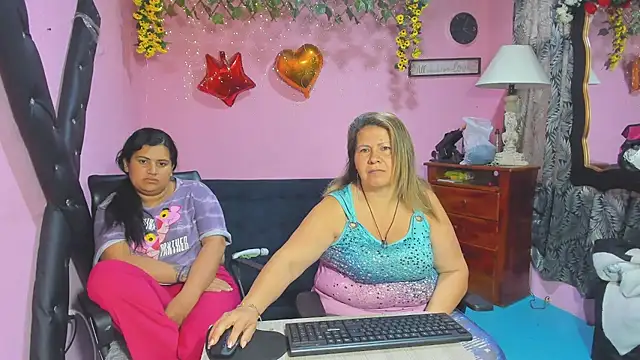 lesbiancuple online show from February 2026 12:50:02 PM