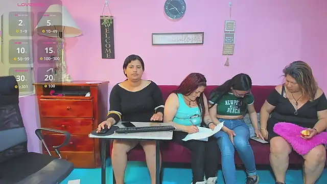 lesbiancuple online show from October 2025 01:23:01 PM