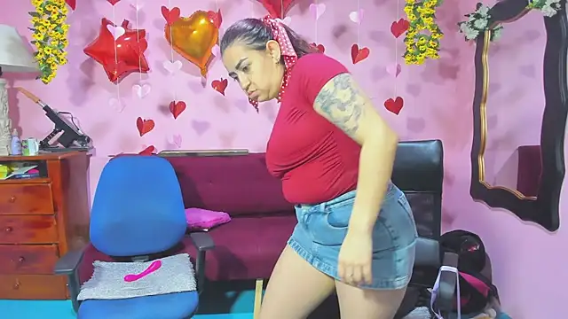 lesbiancuple online show from February 2026 10:25:01 AM