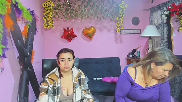 lesbiancuple online show from March 2026 12:01:01 PM