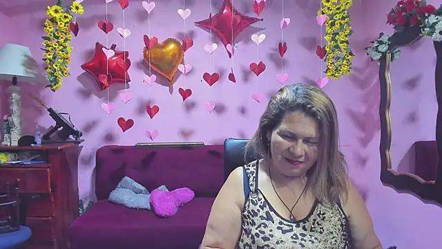 lesbiancuple online show from February 2026 12:32:01 AM