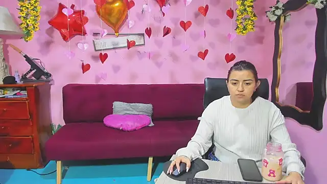 lesbiancuple online show from February 2026 11:43:02 AM