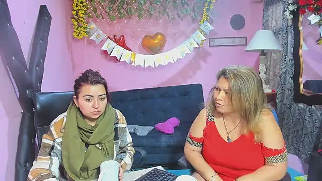 lesbiancuple online show from March 2026 12:00:01 PM