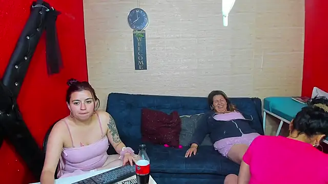 lesbiancuple online show from October 2025 12:58:01 AM