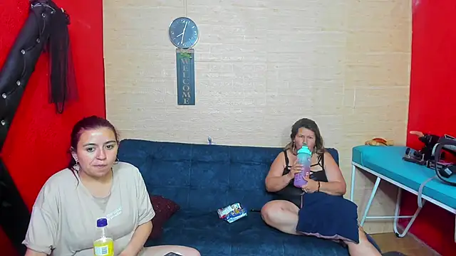 lesbiancuple online show from September 2025 01:02:01 AM