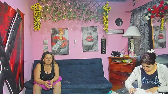 lesbiancuple online show from April 2026 11:48:02 AM