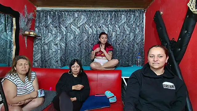 lesbiancuple online show from March 2025 03:33:02 AM