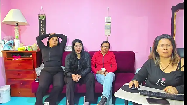 lesbiancuple online show from November 2025 01:48:01 PM