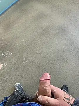 RenaudS-02 online show from December 2024 11:38:02 AM