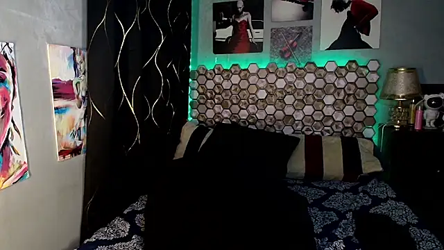 Snapshot of Hot_Metallica69 chatting on November 2025 08:36:02 PM Hot Metallica69 online show from November 2025 08:36:02 PM