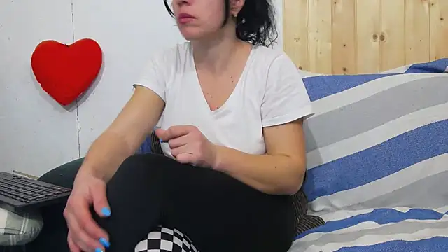 SquirtyMellissaLabia online show from February 2026 05:15:02 PM