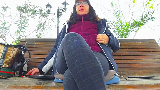 Snapshot of SquirtyMellissaLabia chatting on December 2025 08:58:02 AM SquirtyMellissaLabia online show from December 2025 08:58:02 AM